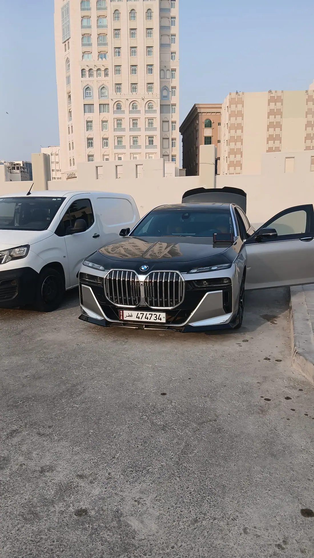 Saaed Service attending a BMW 7 Series in Qatar